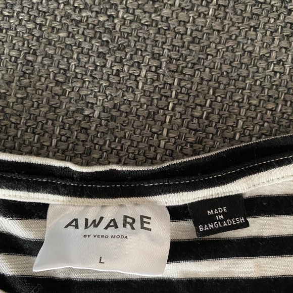 AWARE stripped top - Picture 2 of 3